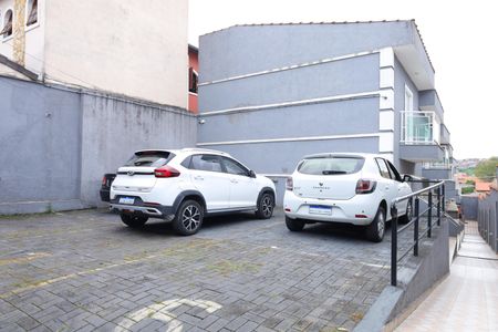 Casa para alugar com 72m², 2 quartos e 1 vaga Casa para alugar com 72m², 2 quartos e 1 vagaÁrea comum - Estacionamento