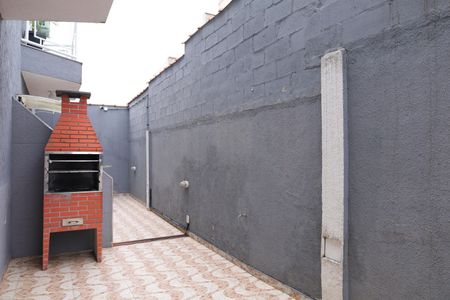 Casa para alugar com 72m², 2 quartos e 1 vagaÁrea comum - Churrasqueira particular