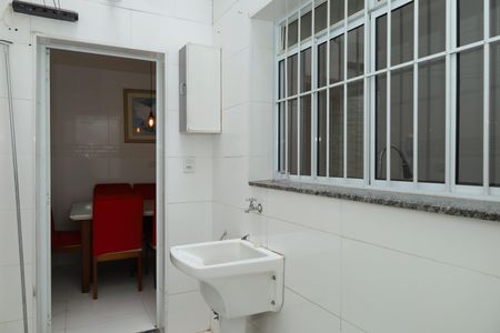 Casa para alugar com 72m², 2 quartos e 1 vagaÁrea de Serviço