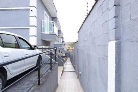 Casa para alugar com 72m², 2 quartos e 1 vagaÁrea comum 