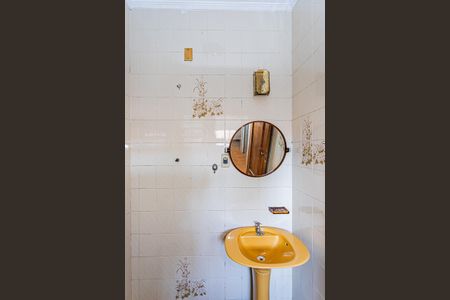 Casa para alugar com 63m², 1 quarto e 2 vagas Casa para alugar com 63m², 1 quarto e 2 vagasBanheiro serviço