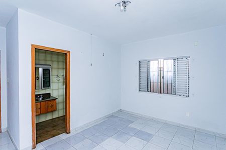 Casa para alugar com 63m², 1 quarto e 2 vagas Casa para alugar com 63m², 1 quarto e 2 vagasSuite