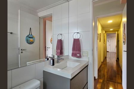 Apartamento à venda com 148m², 4 quartos e 3 vagasBanheiro da Suíte 1