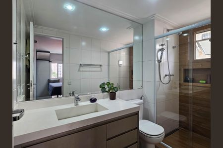 Apartamento à venda com 148m², 4 quartos e 3 vagasBanheiro da Suíte 2