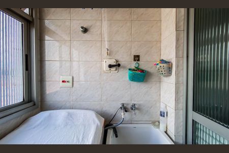 Apartamento à venda com 56m², 2 quartos e 2 vagas Apartamento à venda com 56m², 2 quartos e 2 vagasÁrea de Serviço