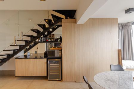 Apartamento para alugar com 115m², 1 quarto e 1 vaga Apartamento para alugar com 115m², 1 quarto e 1 vagaDuplex - Sala de Jantar e Cozinha