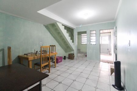 Sala de casa para alugar com 2 quartos, 100m² em Guaianases, São Paulo