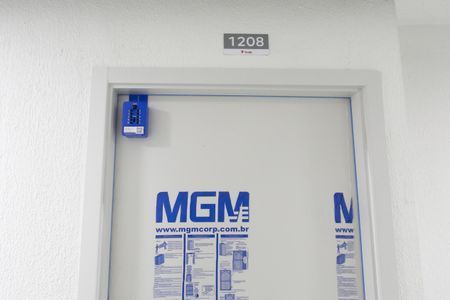 Apartamento para alugar com 31m², 2 quartos e sem vagaEntrada - Lockbox 