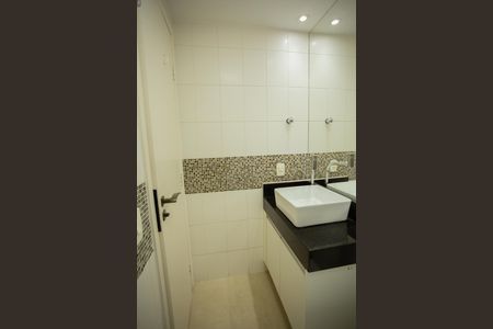 Apartamento para alugar com 88m², 2 quartos e 2 vagas Apartamento para alugar com 88m², 2 quartos e 2 vagasBANHEIRO DA SUÍTE