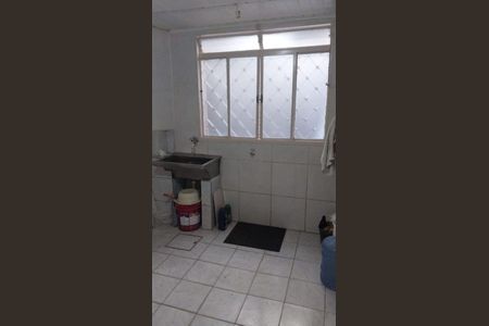 Casa de condomínio à venda com 60m², 2 quartos e 2 vagasLavanderia 