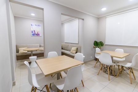 Apartamento à venda com 41m², 2 quartos e 1 vaga Apartamento à venda com 41m², 2 quartos e 1 vagaÁrea comum - Salão de festas