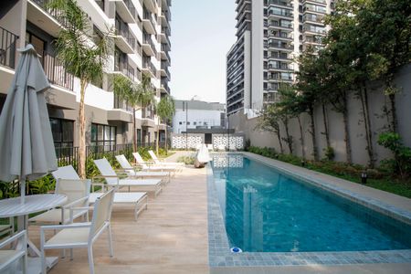 Studio para alugar com 27m², 1 quarto e sem vaga Studio para alugar com 27m², 1 quarto e sem vagaÁrea Comum - Piscina