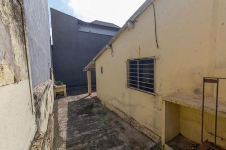 Casa à venda com 255m², 2 quartos e sem vagaQuintal e área de serviço