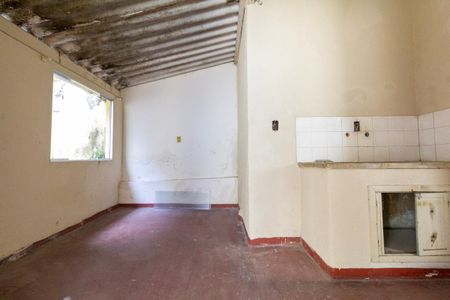 Casa à venda com 255m², 2 quartos e sem vagaSala e Cozinha