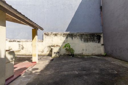 Casa à venda com 255m², 2 quartos e sem vagaQuintal e área de serviço