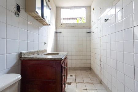 Casa à venda com 255m², 2 quartos e sem vagaBanheiro