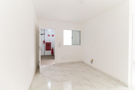 Sala de apartamento para alugar com 2 quartos, 56m² em Cidade Líder, São Paulo