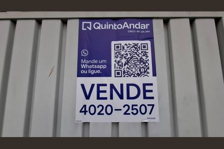 Casa à venda com 366m², 6 quartos e 5 vagas Casa à venda com 366m², 6 quartos e 5 vagasPlaquinha