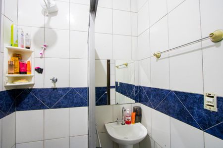 Casa à venda com 366m², 6 quartos e 5 vagasCasa 3 - Banheiro