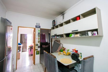 Casa à venda com 366m², 6 quartos e 5 vagasCasa 2 - Cozinha