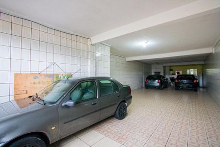 Casa à venda com 366m², 6 quartos e 5 vagas Casa à venda com 366m², 6 quartos e 5 vagasGaragem