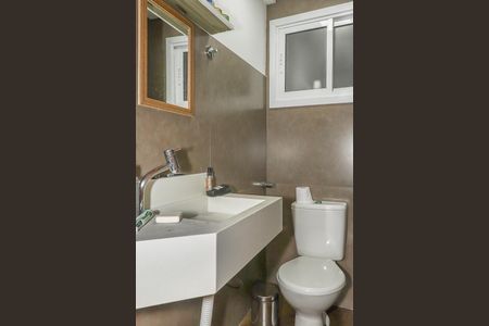 Apartamento à venda com 220m², 3 quartos e sem vagaBanheiro da Suíte 2