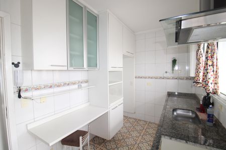 Casa de condomínio à venda com 97m², 2 quartos e 2 vagasCozinha