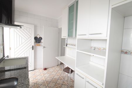 Casa de condomínio à venda com 97m², 2 quartos e 2 vagasCozinha