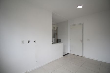 Sala de apartamento para alugar com 2 quartos, 43m² em Jardim Helga, São Paulo