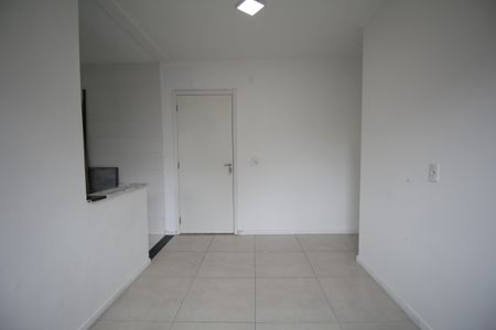 Sala de apartamento para alugar com 2 quartos, 43m² em Jardim Helga, São Paulo