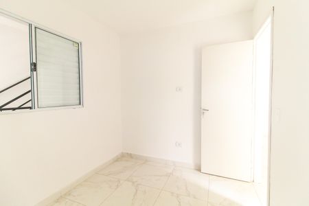Quarto 1 de apartamento para alugar com 2 quartos, 56m² em Cidade Líder, São Paulo