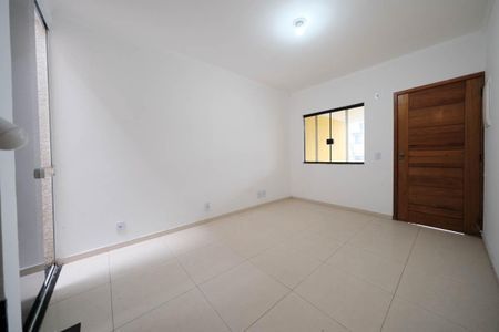 Sala de casa à venda com 3 quartos, 100m² em Jardim Eliane, São Paulo
