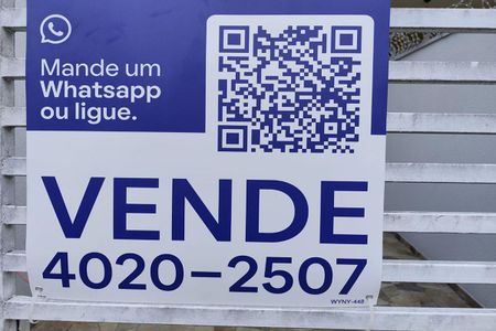 Casa à venda com 100m², 3 quartos e 2 vagasFachada