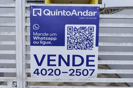 Casa à venda com 100m², 3 quartos e 2 vagasFachada