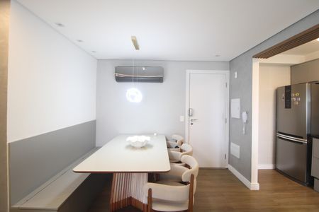 Sala de apartamento para alugar com 2 quartos, 68m² em Vila Emir, São Paulo