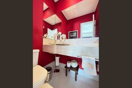 Apartamento à venda com 215m², 3 quartos e 3 vagasLavabo