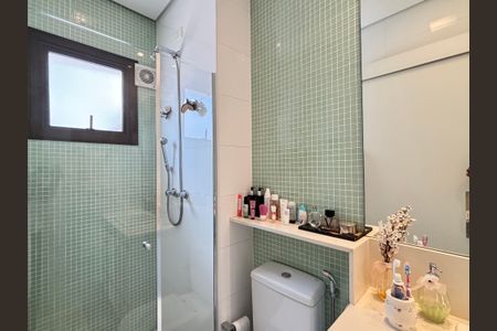 Apartamento à venda com 215m², 3 quartos e 3 vagasBanheiro da Suíte 1