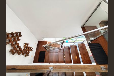 Apartamento à venda com 215m², 3 quartos e 3 vagasEscada