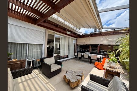 Apartamento à venda com 215m², 3 quartos e 3 vagasCobertura