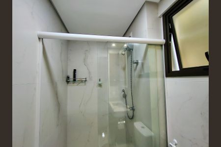 Banheiro de kitnet/studio para alugar com 1 quarto, 35m² em Saco dos Limões, Florianópolis