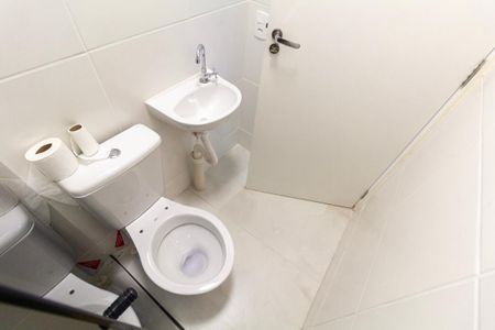 Apartamento para alugar com 43m², 2 quartos e sem vagaBanheiro