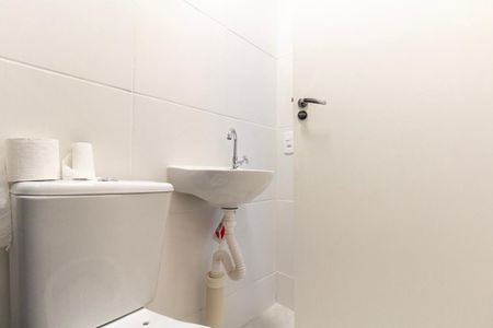 Apartamento para alugar com 43m², 2 quartos e sem vagaBanheiro