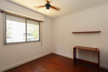 Apartamento para alugar com 120m², 3 quartos e 1 vagaSuíte