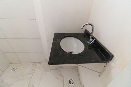 Apartamento para alugar com 56m², 2 quartos e 1 vaga Apartamento para alugar com 56m², 2 quartos e 1 vagaBanheiro