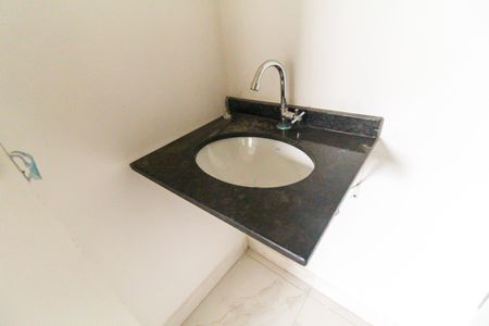 Apartamento para alugar com 56m², 2 quartos e 1 vaga Apartamento para alugar com 56m², 2 quartos e 1 vagaBanheiro