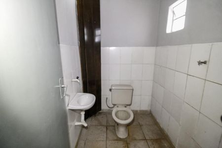 Banheiro de casa para alugar com 1 quarto, 70m² em Jardim Boa Vista (zona Oeste), São Paulo
