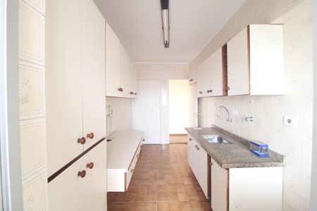 Apartamento para alugar com 64m², 2 quartos e 1 vagaCozinha