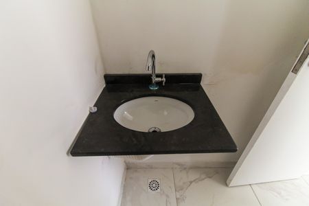 Apartamento para alugar com 56m², 2 quartos e 1 vaga Apartamento para alugar com 56m², 2 quartos e 1 vagaBanheiro