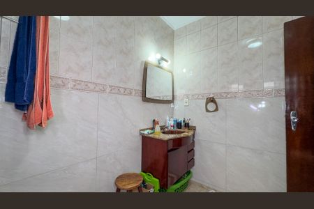 Casa à venda com 320m², 4 quartos e 6 vagasBanheiro da Suíte 1