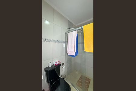 Casa à venda com 320m², 4 quartos e 6 vagasBanheiro da Suíte 2